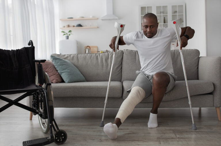 Bone,Fracture,After,Incident,,Treatment,At,Home,,Recovery