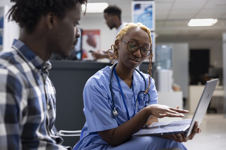Professional,Nurse,Addresses,Health,Issues,Of,Young,Male,Adult,,Using